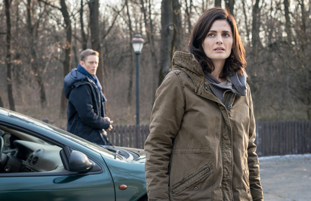 watch absentia canada stana katic new show